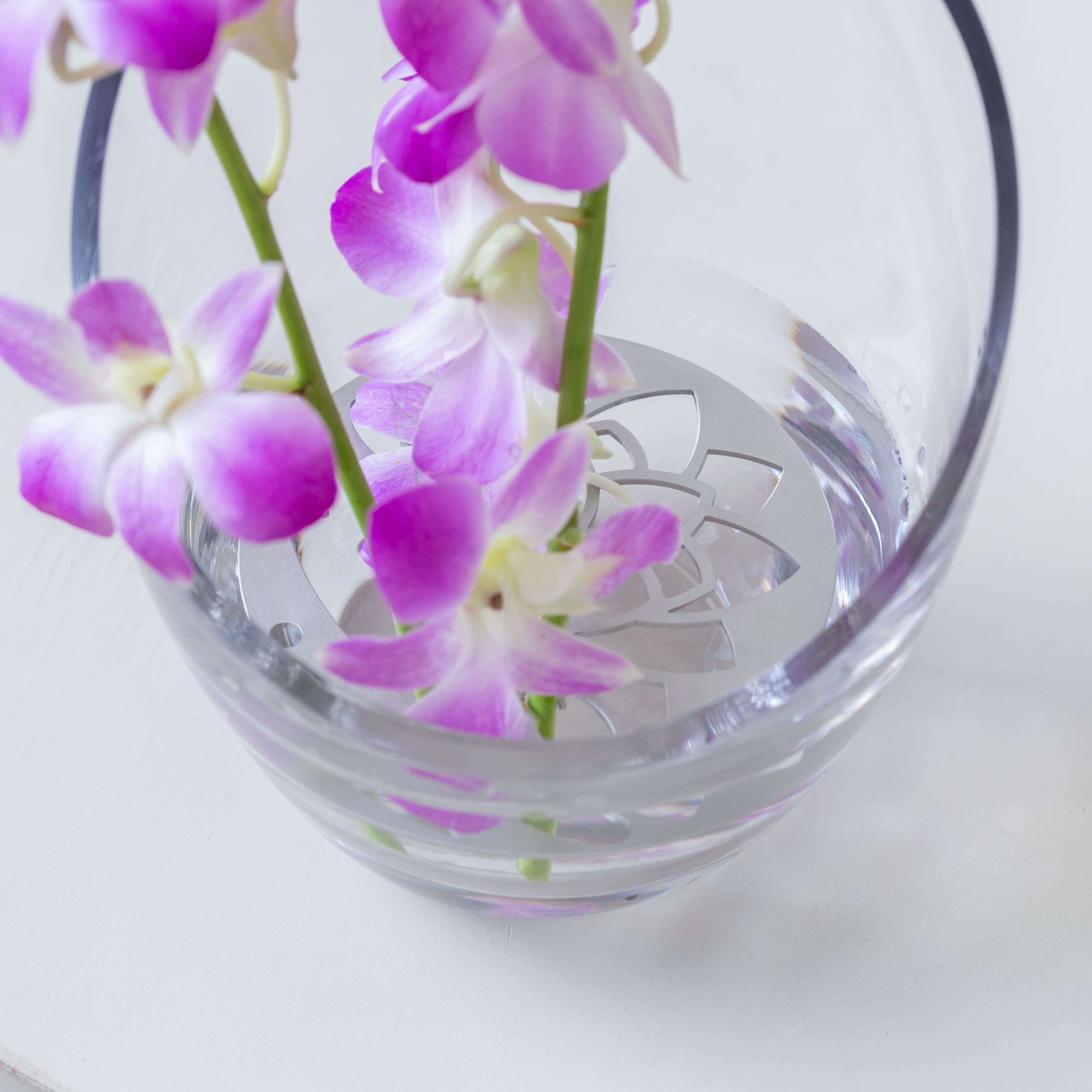 鉄素材でつくる、花瓶の多様性 - Kanaete(カナエテ) - アイデアを